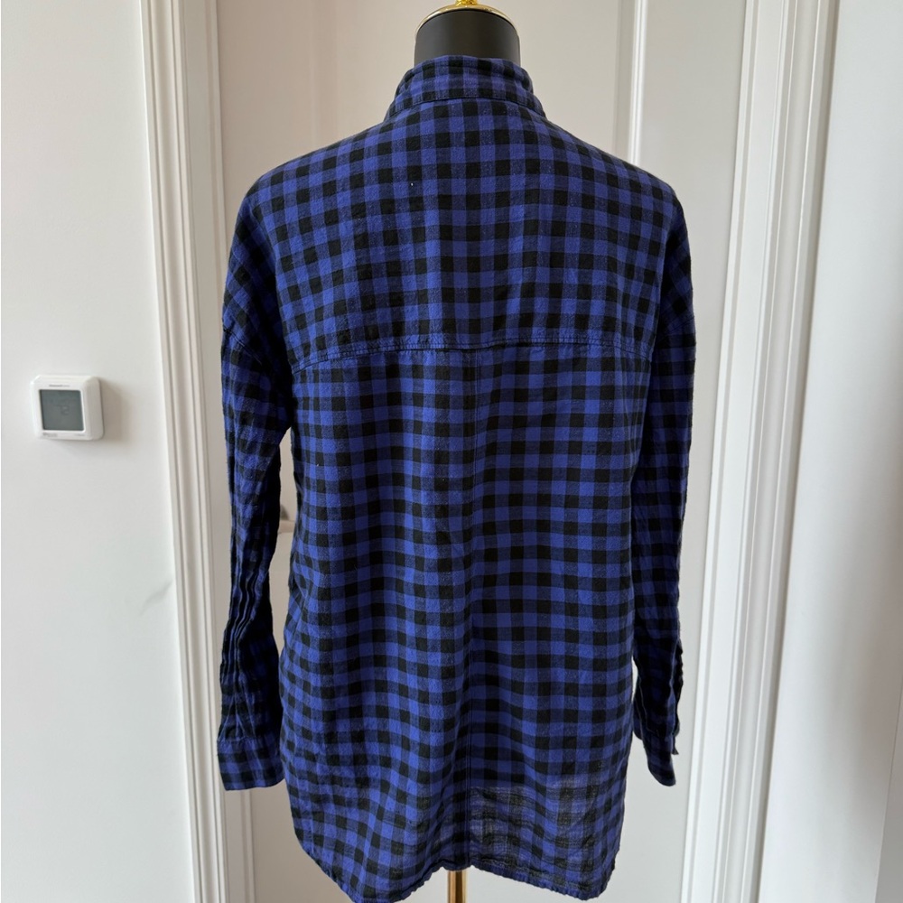 Old Navy Blue and Black Plaid Women’s‎  Shirt - Picture 4 of 8